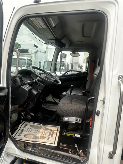 2020 Hino 338