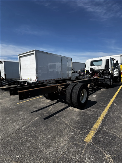2022 Isuzu FTR