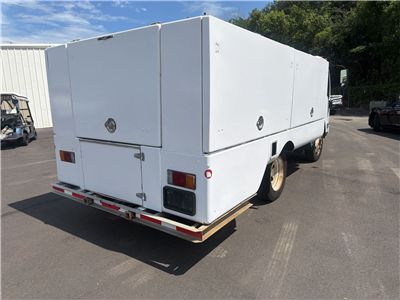 2018 Isuzu NPR HD