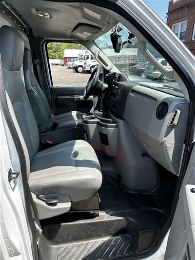 2024 Ford E350
