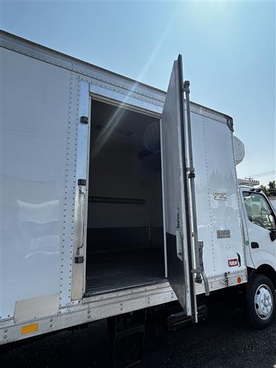 2019 Hino 195
