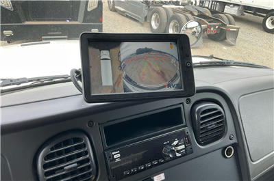 2021 Freightliner M2