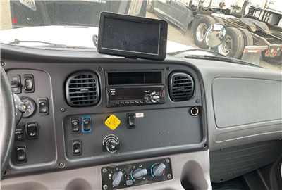 2021 Freightliner M2
