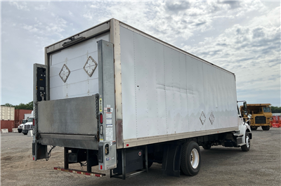 2021 Freightliner M2