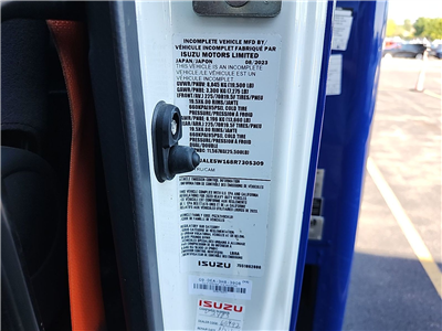 2024 Isuzu NRR