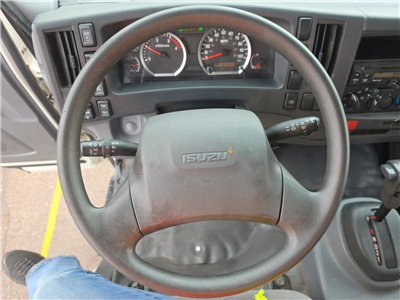 2017 Isuzu NRR