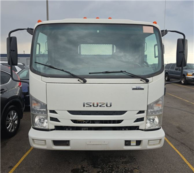 2017 Isuzu NRR