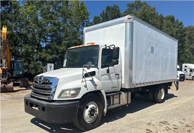 2017 Hino 268