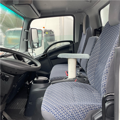 2023 Isuzu NPR HD
