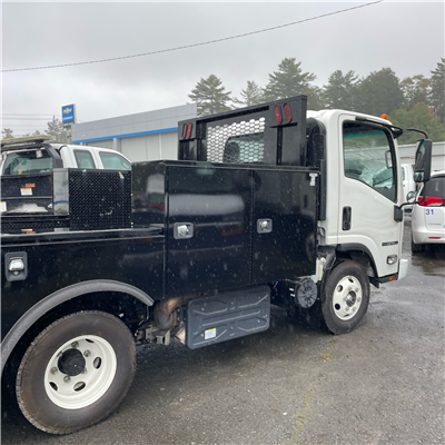 2023 Isuzu NPR HD
