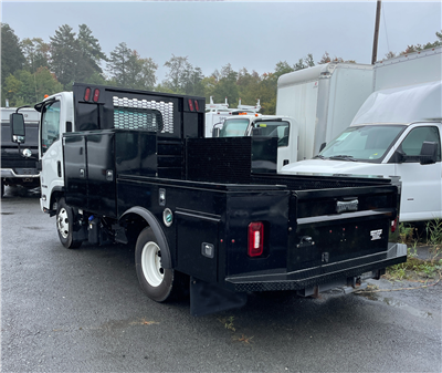 2023 Isuzu NPR HD