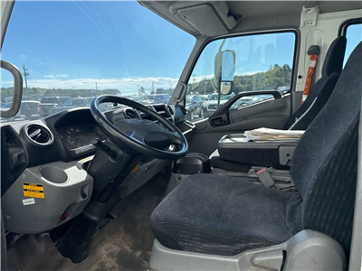 2020 Hino 195