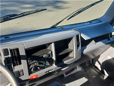2022 Isuzu NRR