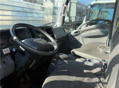 2022 Isuzu NPR HD