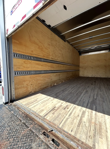 2021 Isuzu NPR HD