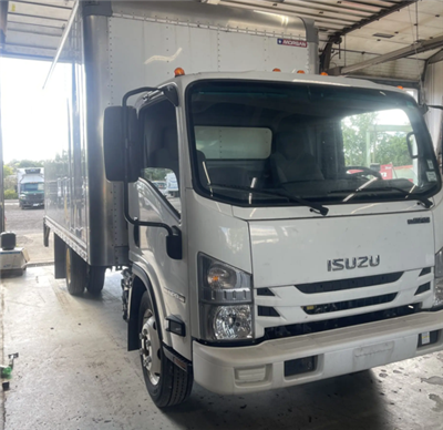 2022 Isuzu NPR HD
