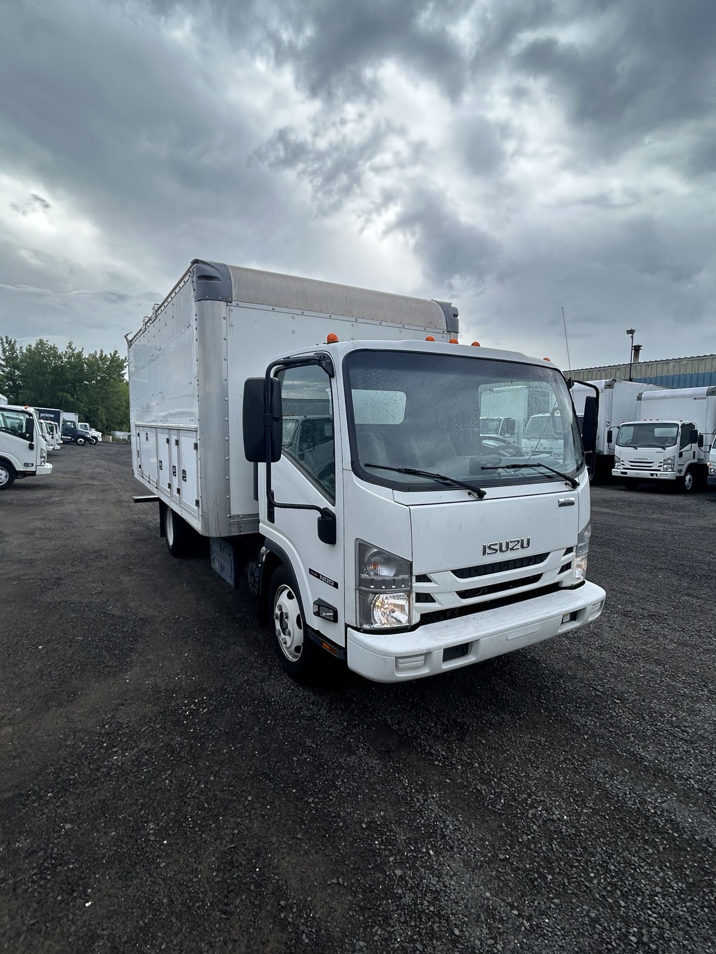 2020 Isuzu NRR