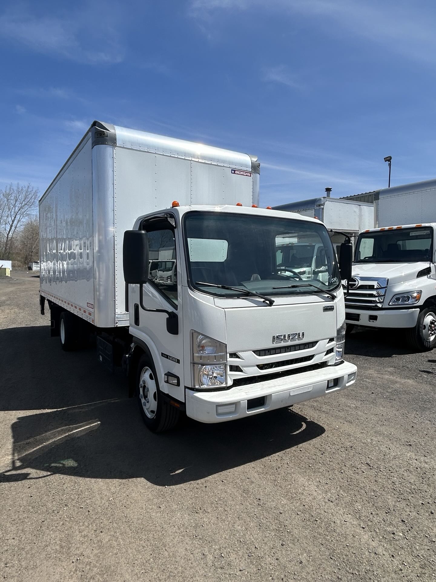 2022 Isuzu NRR