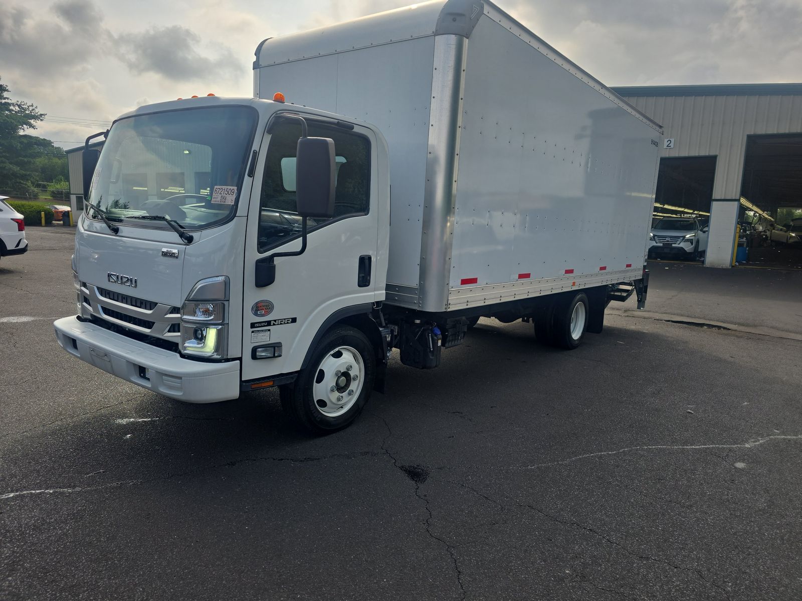 2023 Isuzu NPR