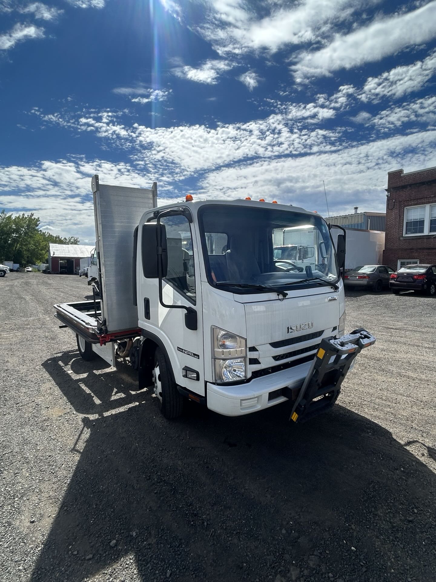 2022 Isuzu NPR HD
