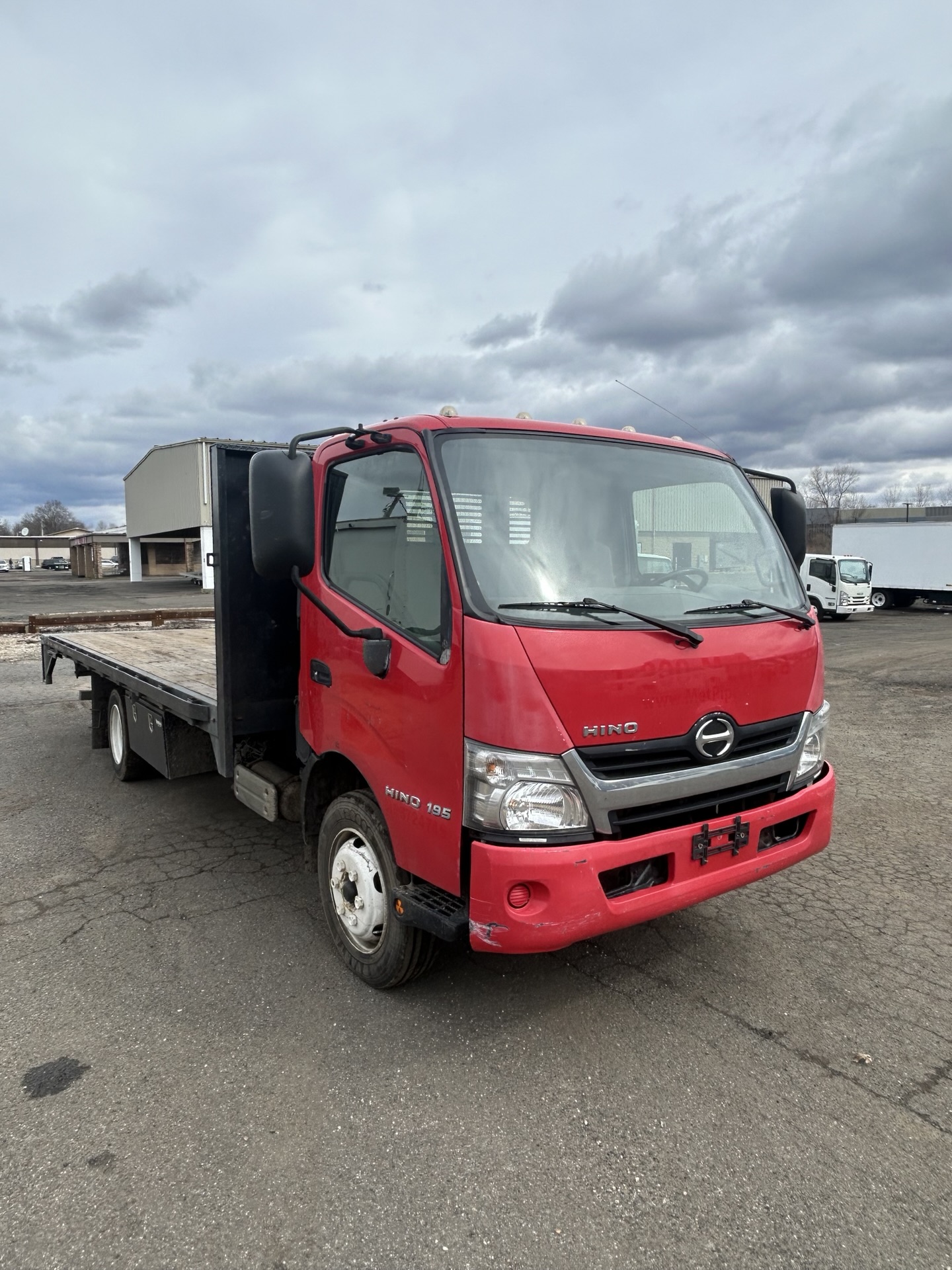 2019 Hino 195