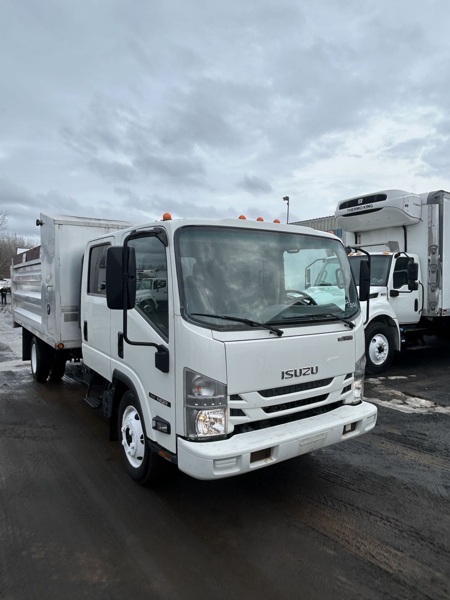 2022 Isuzu NQR DC