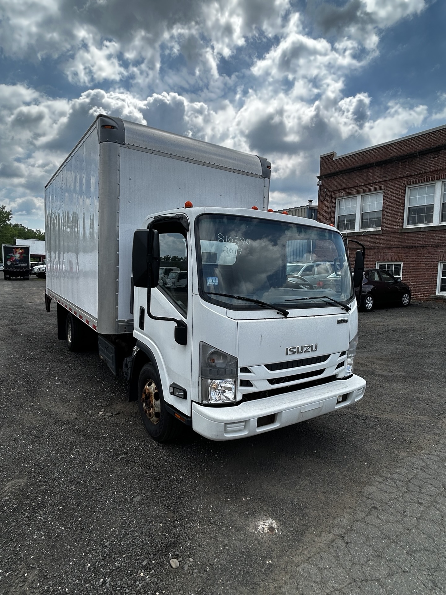 2019 Isuzu NPR HD