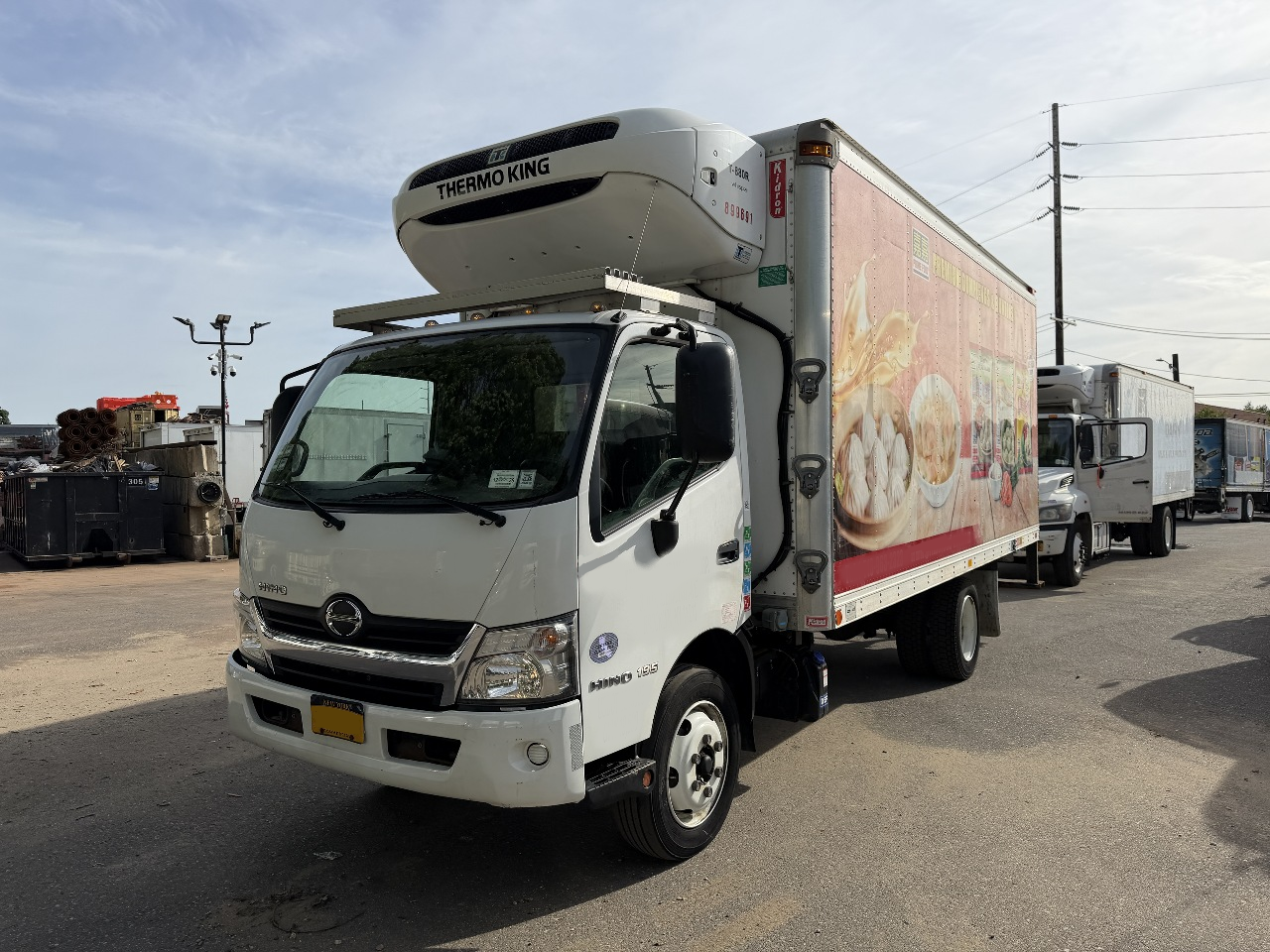 2019 Hino 195