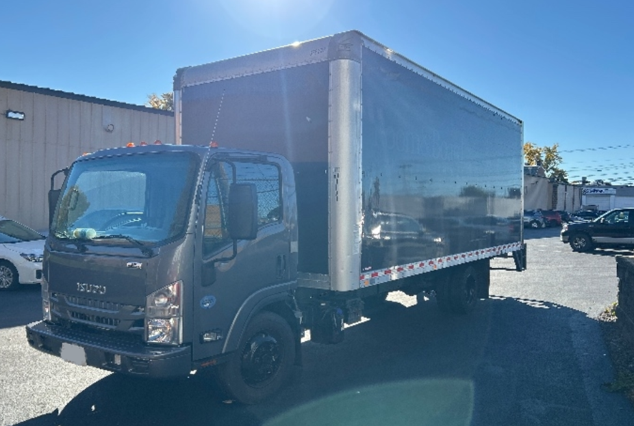 2021 Isuzu NRR