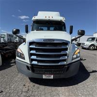 2019 Freightliner NEW CASCADIA 126