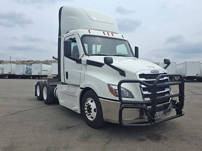 2021 Freightliner NEW CASCADIA PX12664