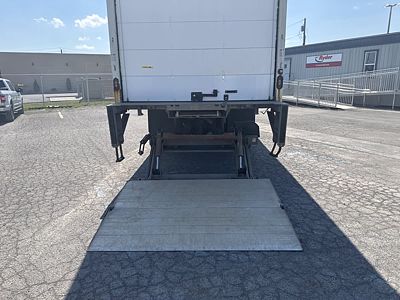 2019 Freightliner M2 106