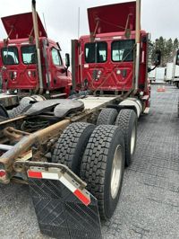 2017 Freightliner CASCADIA 125
