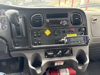 2020 Freightliner M2 106