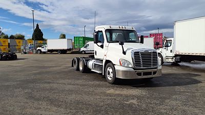 2016 Freightliner CASCADIA 125