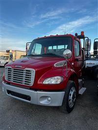 2018 Freightliner M2 106