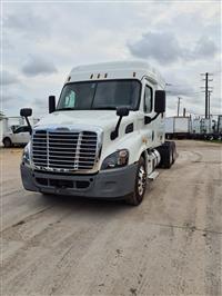 2019 Freightliner CASCADIA 113