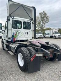 2019 Freightliner NEW CASCADIA 126