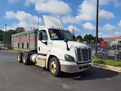 2019 Freightliner CASCADIA 125
