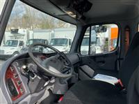 2018 Freightliner M2 106