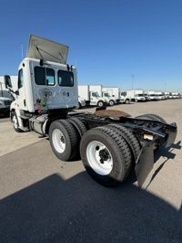 2018 Freightliner CASCADIA 125