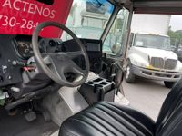 2017 Freightliner MT55