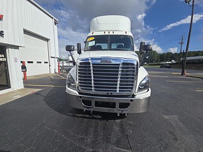 2019 Freightliner CASCADIA 125