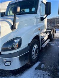 2017 Freightliner CASCADIA 125