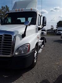 2015 Freightliner CASCADIA 125