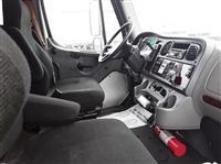 2018 Freightliner M2 106