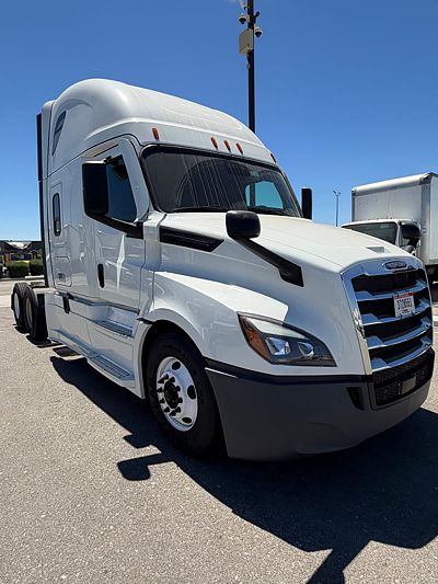 2022 Freightliner NEW CASCADIA PX12664