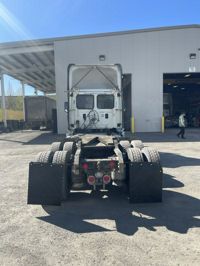 2016 Freightliner CASCADIA 125