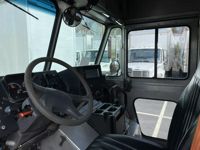 2017 Freightliner MT55