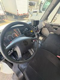 2018 Freightliner M2 106